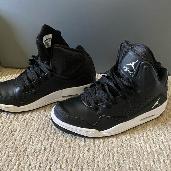 Men’s Sc-3 Air Jordans - Picture 3 of 5